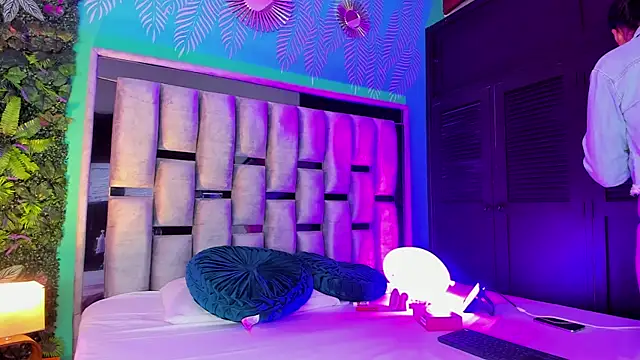 Mari cooper1 online show from February 25, 2026, 11:54 am