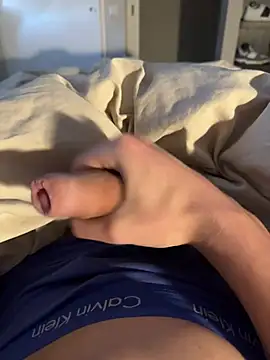 Robertocavall online show from March 5, 2026, 10:12 am