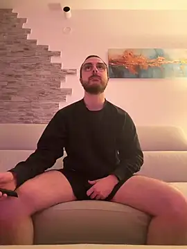 Snapshot of ItalianAlex chatting on March 2, 2026, 6:15 pm ItalianAlex online show from March 2, 2026, 6:15 pm