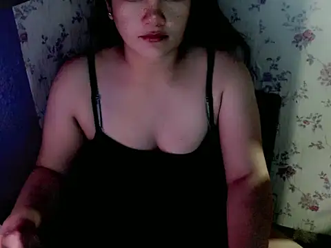 UrLovelyWetPussy online show from April 24, 2026, 7:54 am