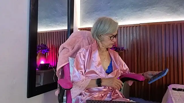 Snapshot of miss_monserrate01 chatting on March 16, 2026, 1:26 pm miss monserrate01 online show from March 16, 2026, 1:26 pm