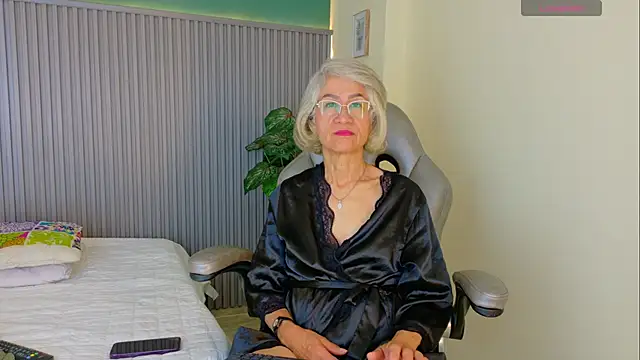 Snapshot of miss_monserrate01 chatting on June 29, 2026, 2:17 pm miss monserrate01 online show from June 29, 2026, 2:17 pm