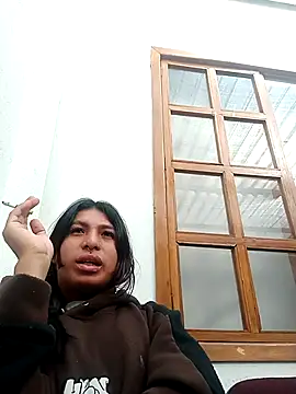 Snapshot of MeelFox chatting on April 13, 2026, 1:04 pm MeelFox online show from April 13, 2026, 1:04 pm