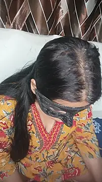 Snapshot of RivaAffair chatting on February 5, 2026, 10:49 pm RivaAffair online show from February 5, 2026, 10:49 pm