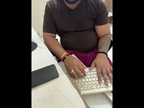 Rah0091 online show from February 26, 2026, 7:36 pm