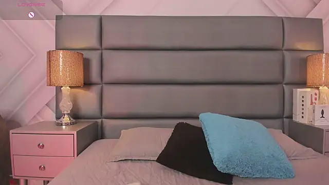 Snapshot of AlexaFoxx_ chatting on March 21, 2026, 12:53 pm AlexaFoxx online show from March 21, 2026, 12:53 pm