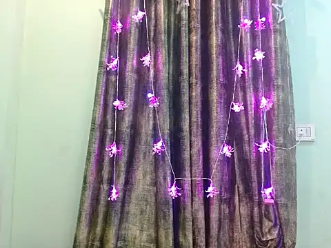 Snapshot of LIZNA_0 chatting on March 3, 2026, 6:48 pm LIZNA 0 online show from March 3, 2026, 6:48 pm