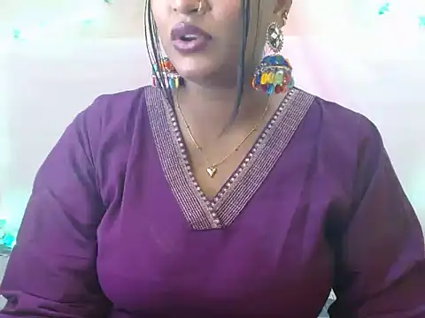 Snapshot of LIZNA_0 chatting on March 7, 2026, 4:56 pm LIZNA 0 online show from March 7, 2026, 4:56 pm