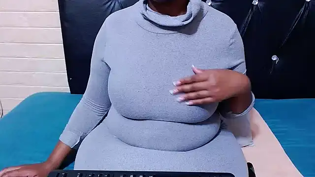 babyotria12 online show from May 14, 2026, 6:05 pm