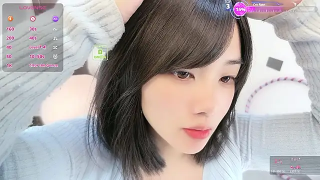 Snapshot of Minnie-Micky chatting on March 4, 2026, 8:16 pm Minnie-Micky online show from March 4, 2026, 8:16 pm