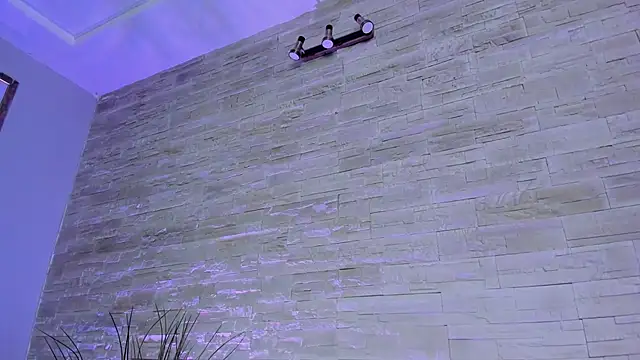 Snapshot of Ivorym00n chatting on March 22, 2026, 6:04 am Ivorym00n online show from March 22, 2026, 6:04 am