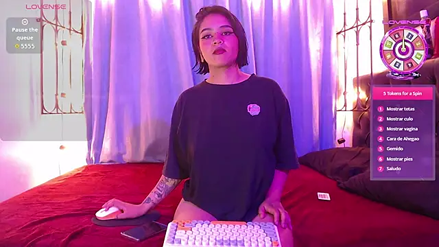 Snapshot of manddy_girl chatting on March 13, 2026, 11:54 pm manddy girl online show from March 13, 2026, 11:54 pm