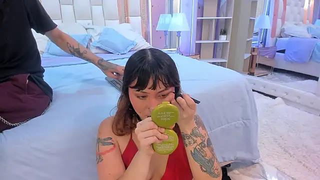 Snapshot of Goldentemptation_ chatting on June 2, 2026, 7:36 pm Goldentemptation online show from June 2, 2026, 7:36 pm