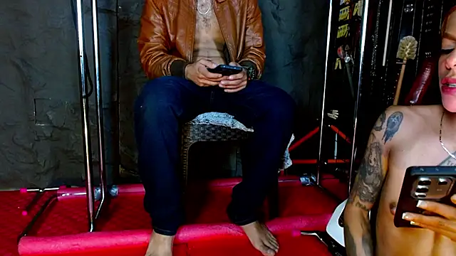 Snapshot of Ariaoficial chatting on April 2, 2026, 9:43 pm Ariaoficial online show from April 2, 2026, 9:43 pm