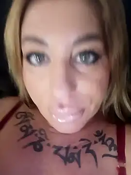 MiaMooly online show from February 17, 2026, 2:58 pm