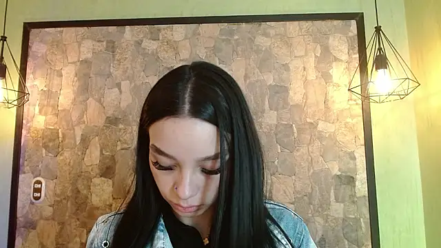 Elizabeth Ferrer online show from March 21, 2026, 12:20 pm