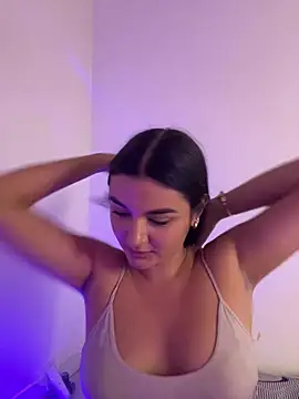 Roseee   online show from February 8, 2026, 12:19 am