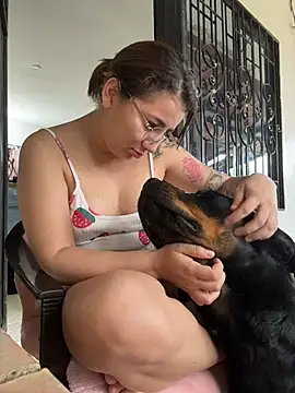 Snapshot of Arya___ chatting on March 6, 2026, 1:28 pm Arya online show from March 6, 2026, 1:28 pm