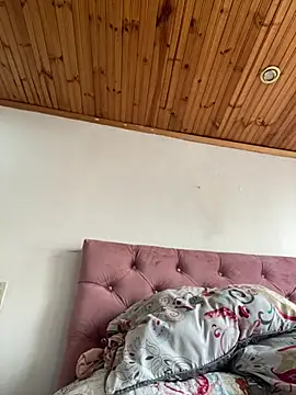 JulietaRiios online show from February 14, 2026, 9:48 pm