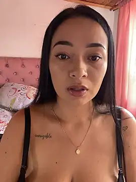 JulietaRiios online show from February 26, 2026, 5:46 pm