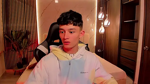 Patrick Howland  online show from February 8, 2026, 3:15 am