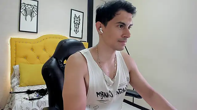 Snapshot of Mike_Conors chatting on March 11, 2026, 1:43 am Mike Conors online show from March 11, 2026, 1:43 am