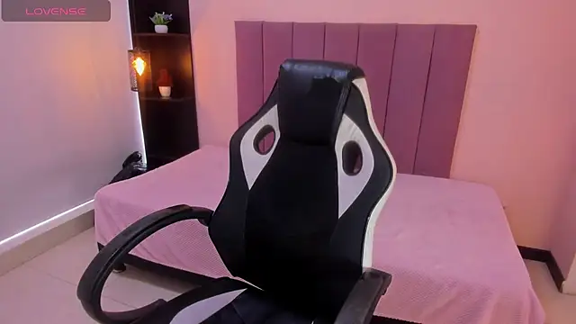 Raven love online show from February 12, 2026, 8:19 pm