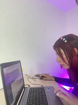 DALILA7 EF online show from February 3, 2026, 1:05 pm