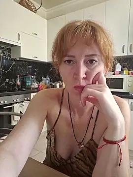 Snapshot of LanaBananaa_ chatting on May 11, 2026, 11:44 am LanaBananaa online show from May 11, 2026, 11:44 am