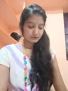 Ayesharani1 online show from July 8, 2026, 6:19 pm