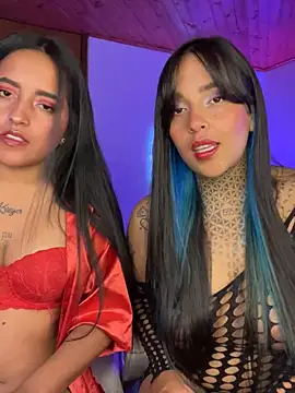 Snapshot of Annie_Alicee chatting on March 16, 2026, 6:43 pm Annie Alicee online show from March 16, 2026, 6:43 pm