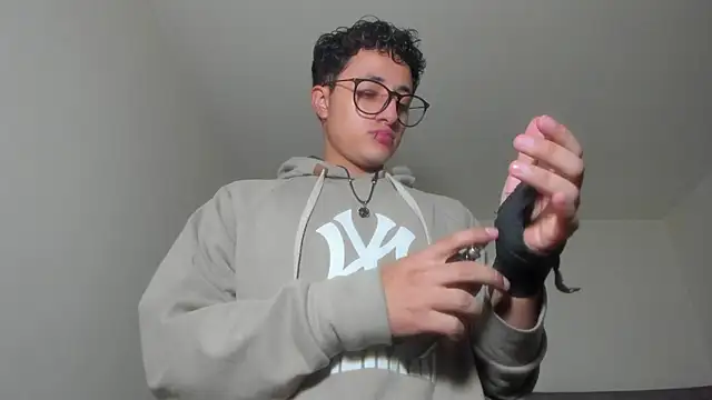 Adonibaskerville4 online show from March 6, 2026, 2:01 pm