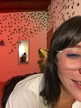 Snapshot of Capricornmystic1 chatting on April 22, 2026, 1:12 am Capricornmystic1 online show from April 22, 2026, 1:12 am
