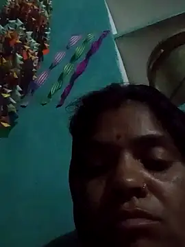 Hot ras28 online show from February 5, 2026, 9:43 pm