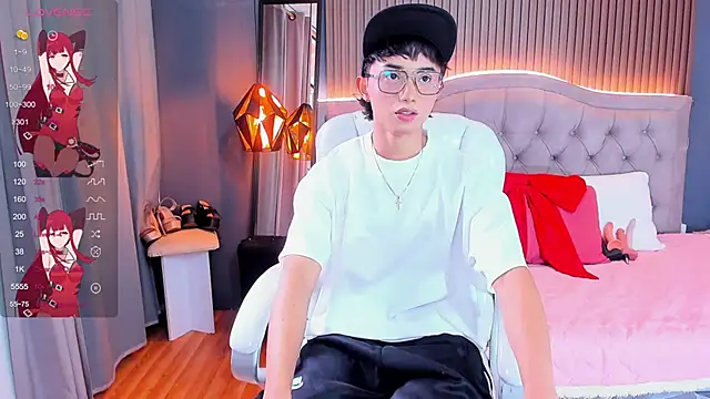 Noa 03 online show from June 4, 2026, 6:23 pm