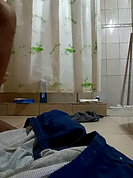 Snapshot of gordorichard chatting on March 5, 2026, 1:24 am gordorichard online show from March 5, 2026, 1:24 am