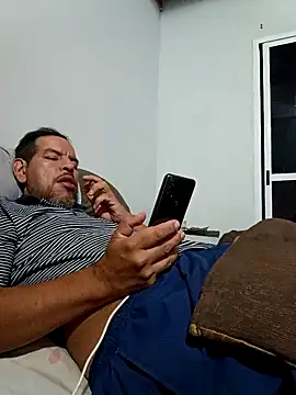 Snapshot of gordorichard chatting on March 11, 2026, 3:55 am gordorichard online show from March 11, 2026, 3:55 am