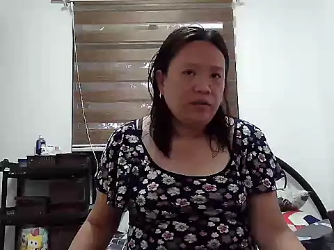 yummychubby29 online show from February 3, 2026, 5:16 am