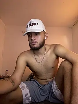 Sebolaz333 online show from February 19, 2026, 10:18 pm