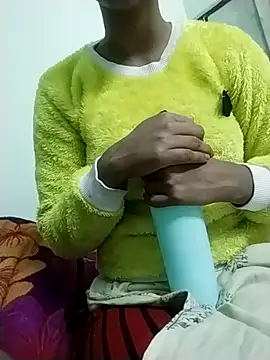 Kitti-Sharma online show from February 11, 2026, 4:23 am