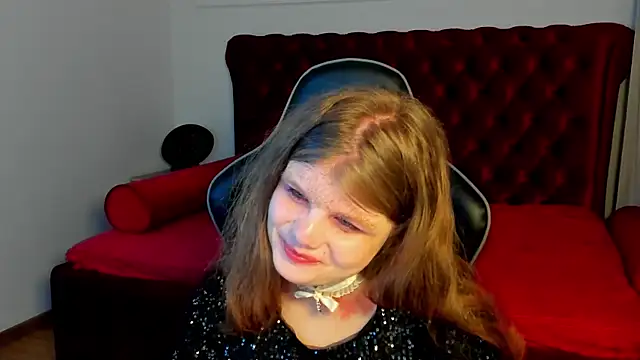ChloeHalses online show from April 29, 2026, 5:22 am