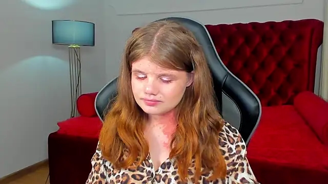 Snapshot of ChloeHalses chatting on July 2, 2026, 5:08 pm ChloeHalses online show from July 2, 2026, 5:08 pm