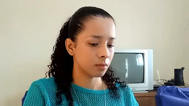 KayleenStoyanoff online show from February 9, 2026, 12:03 pm