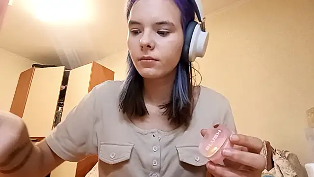 CakedDecaf online show from February 3, 2026, 4:23 pm