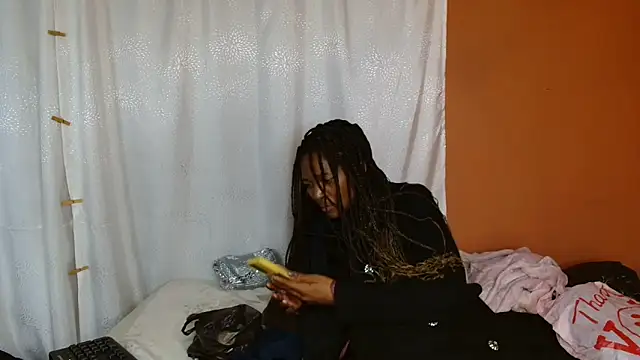 Snapshot of ForeverSexy_ chatting on May 24, 2026, 4:51 pm ForeverSexy online show from May 24, 2026, 4:51 pm