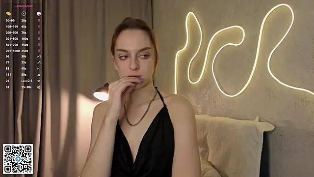 MiraPrudden online show from February 4, 2026, 7:42 pm