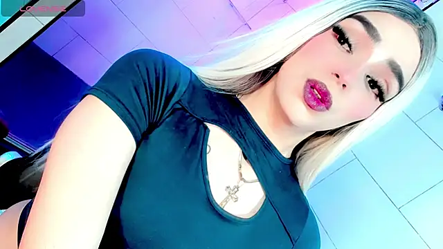 Maddye Fox online show from June 16, 2026, 3:28 am