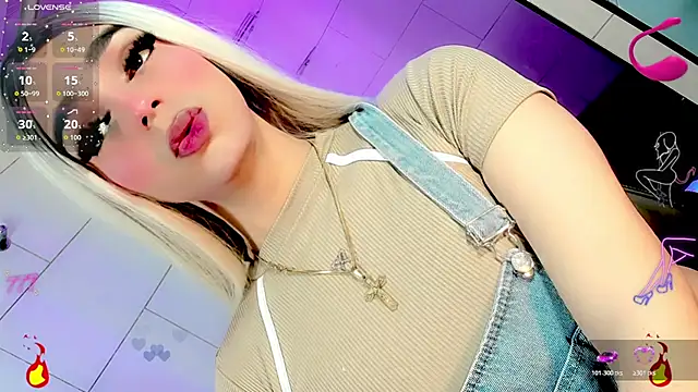 Maddye Fox online show from June 14, 2026, 3:19 am