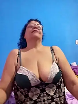 Snapshot of Luach chatting on February 4, 2026, 9:59 am Luach online show from February 4, 2026, 9:59 am