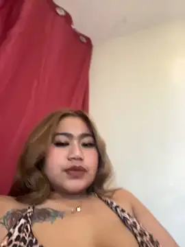 Snapshot of vien_pussy69 chatting on June 6, 2026, 2:39 am vien pussy69 online show from June 6, 2026, 2:39 am